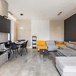 Amma Pool & Jacuzzi By Pikhost アパート