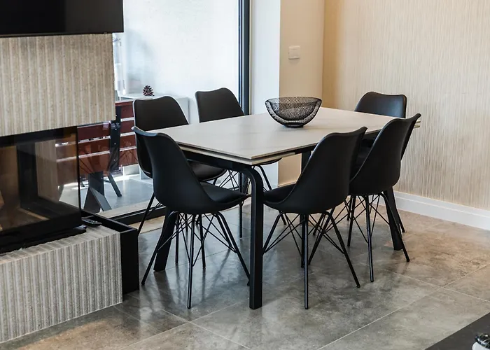 Daire Amma Pool & Jacuzzi By Pikhost