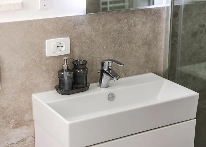 Amma Pool & Jacuzzi By Pikhost