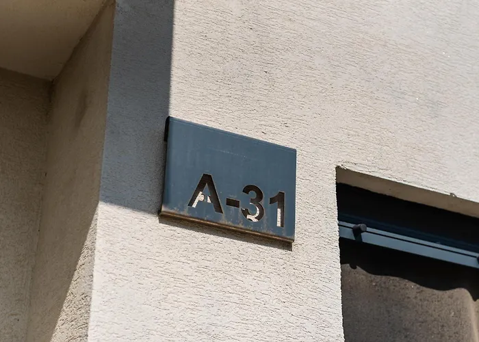 Amma Pool & Jacuzzi By Pikhost *