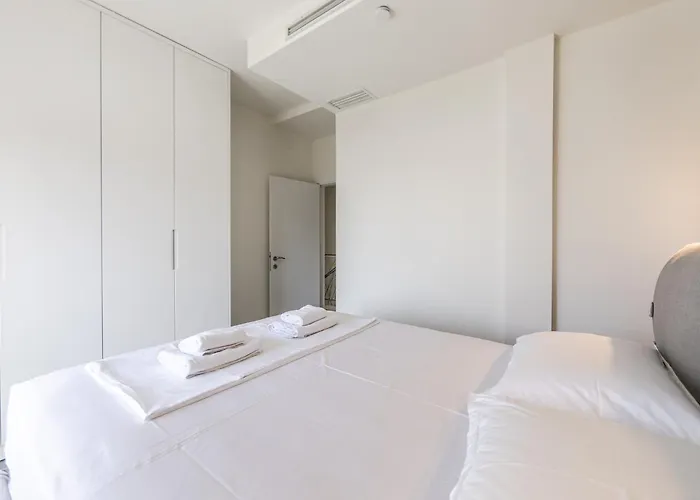 Amma Pool & Jacuzzi By Pikhost Daire Dıraç