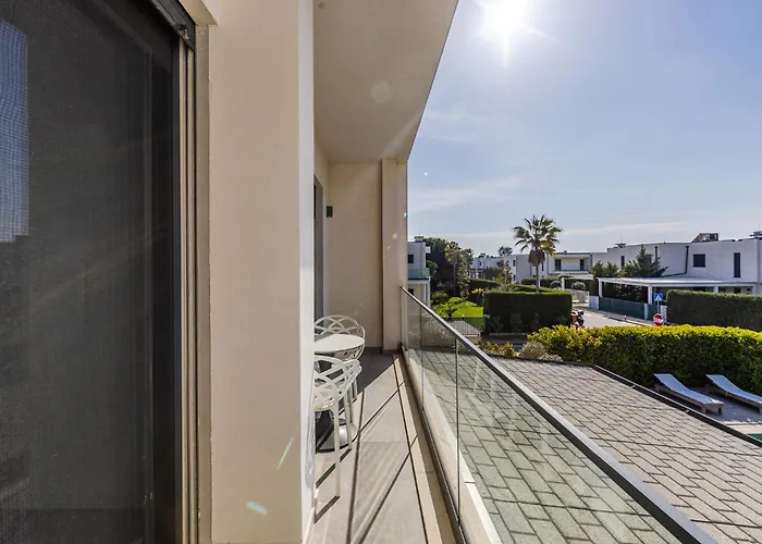 Amma Pool & Jacuzzi By Pikhost Daire *