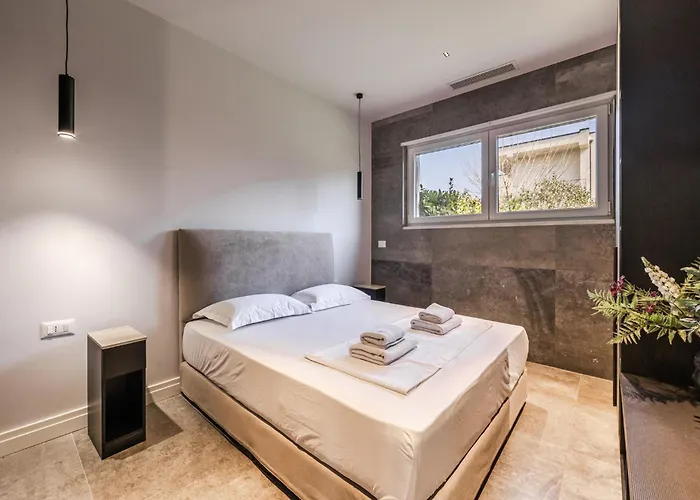 Daire Amma Pool & Jacuzzi By Pikhost Dıraç