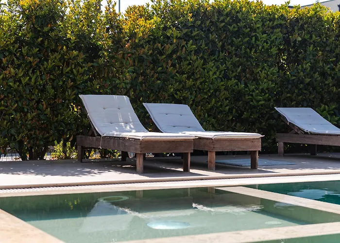 Amma Pool & Jacuzzi By Pikhost دراس