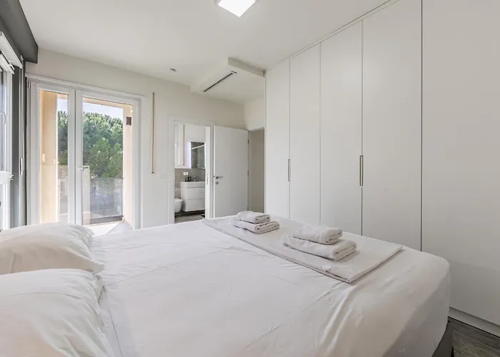 Amma Pool & Jacuzzi By Pikhost Dıraç