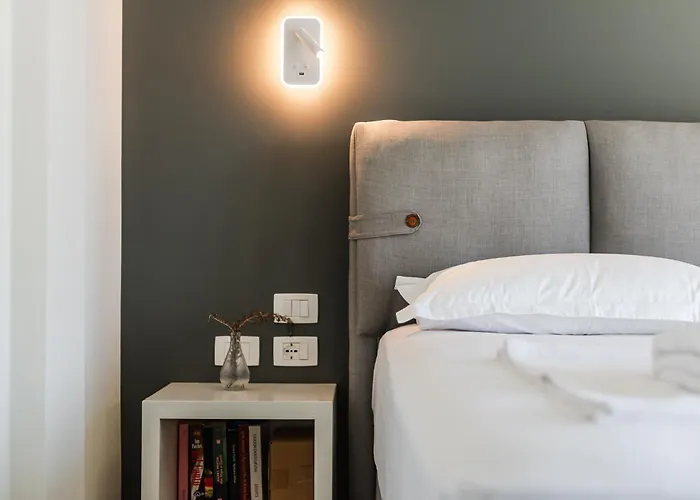 Amma Pool & Jacuzzi By Pikhost Daire *