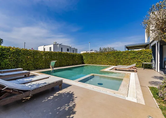شقة Amma Pool & Jacuzzi By Pikhost