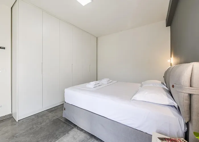 Daire Amma Pool & Jacuzzi By Pikhost