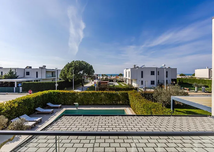 Daire Amma Pool & Jacuzzi By Pikhost Dıraç