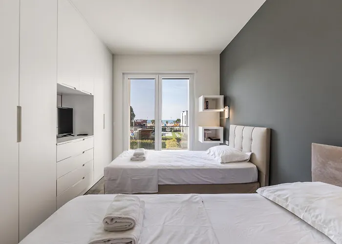 Daire Amma Pool & Jacuzzi By Pikhost *